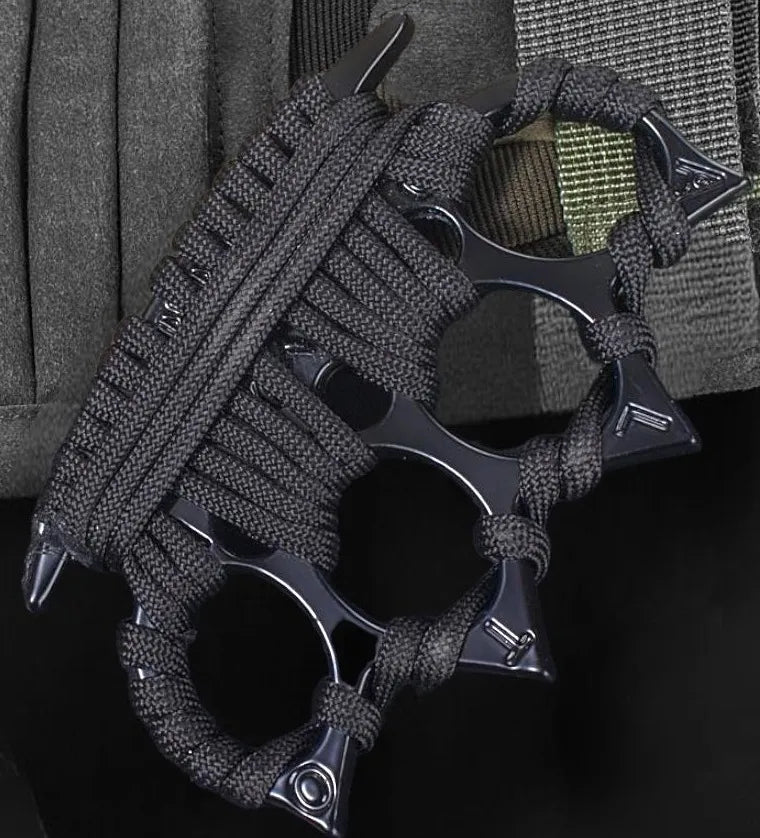 Tactical Self-Defense Knuckle Glove with Emergency Window Breaker – Steel Spikes & Glass Crusher
